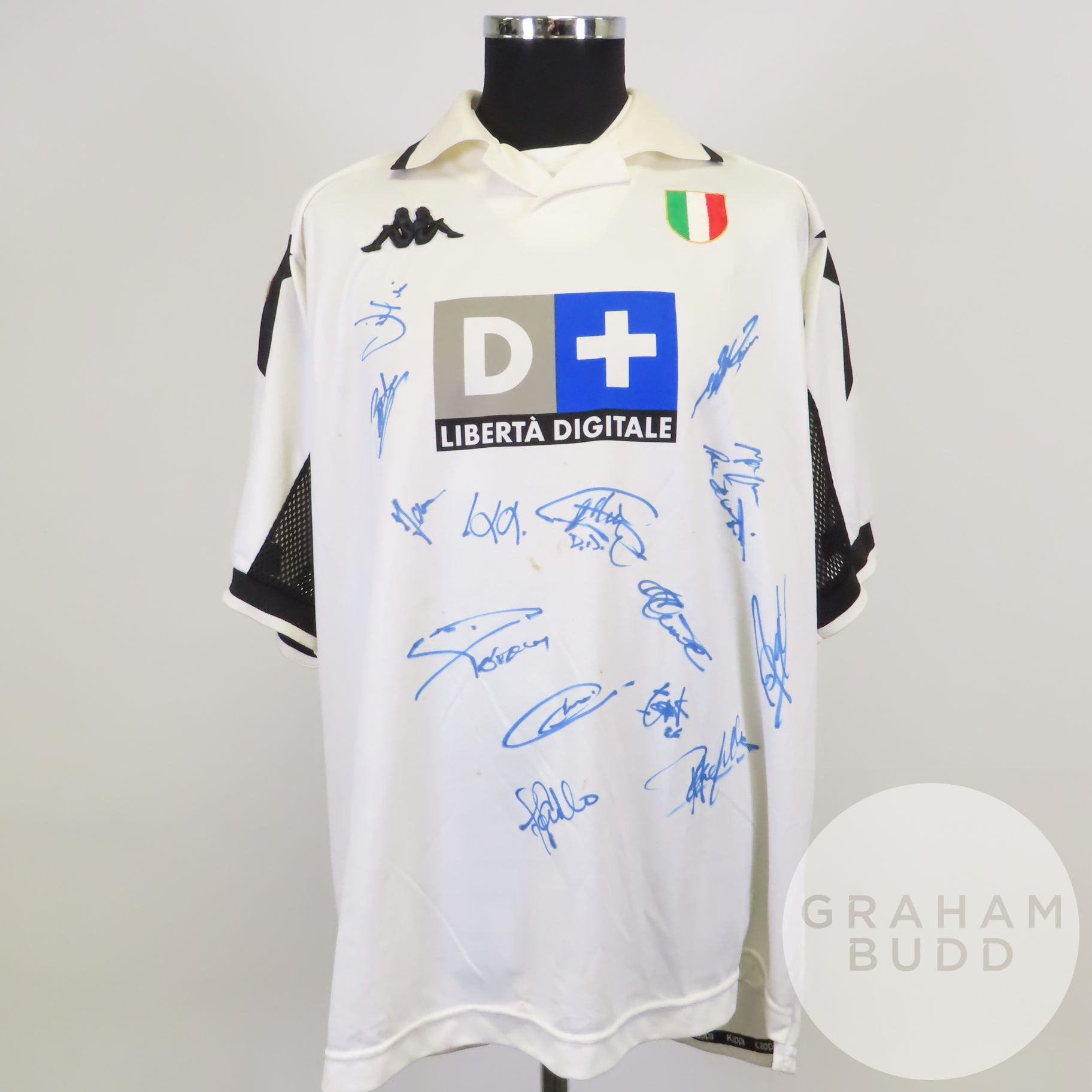 Jocelyn Blanchard signed black and white No.18 Juventus match worn shirt, 1998-99