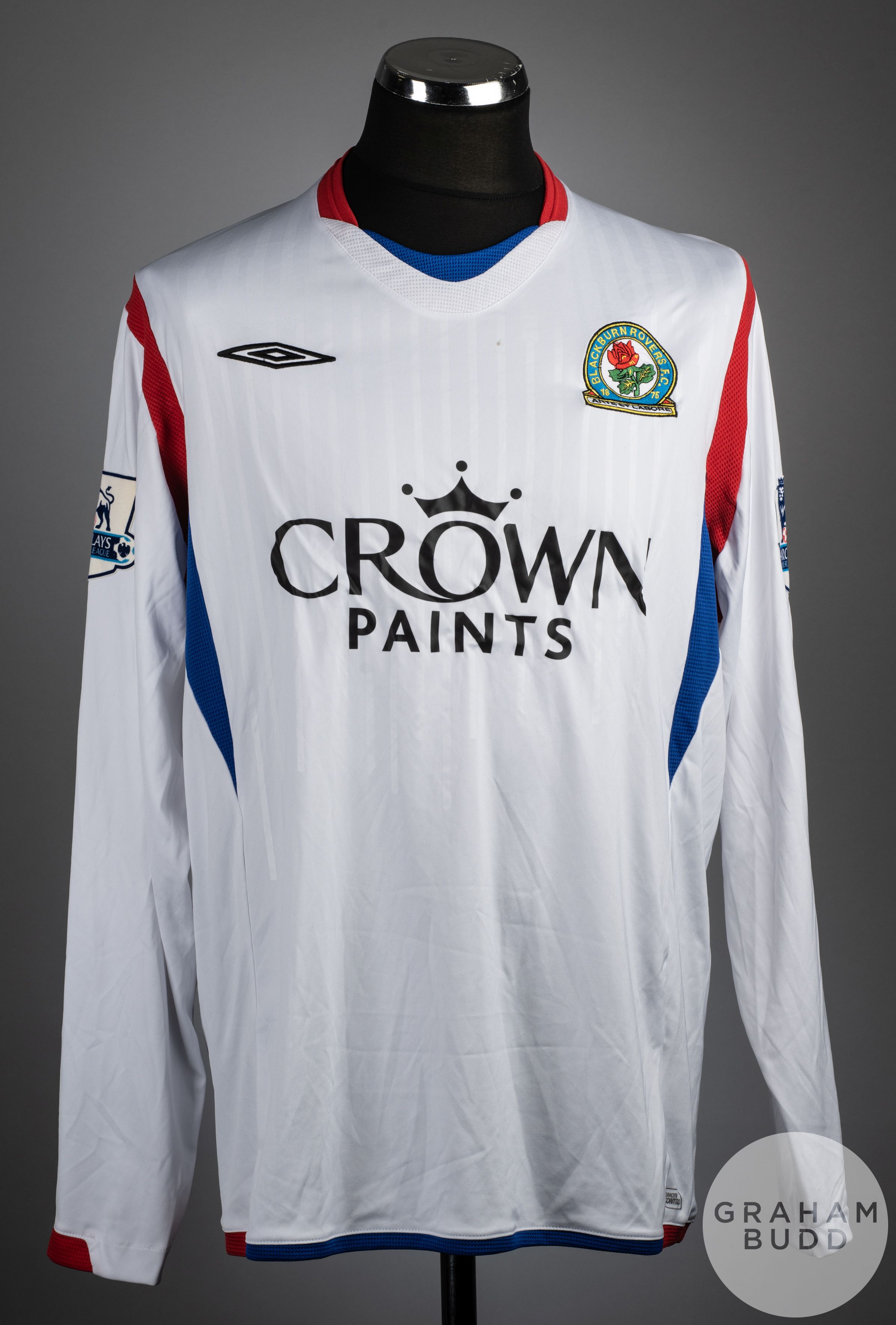 David Dunn signed white No.8 Blackburn Rovers long sleeved shirt, 2010-11