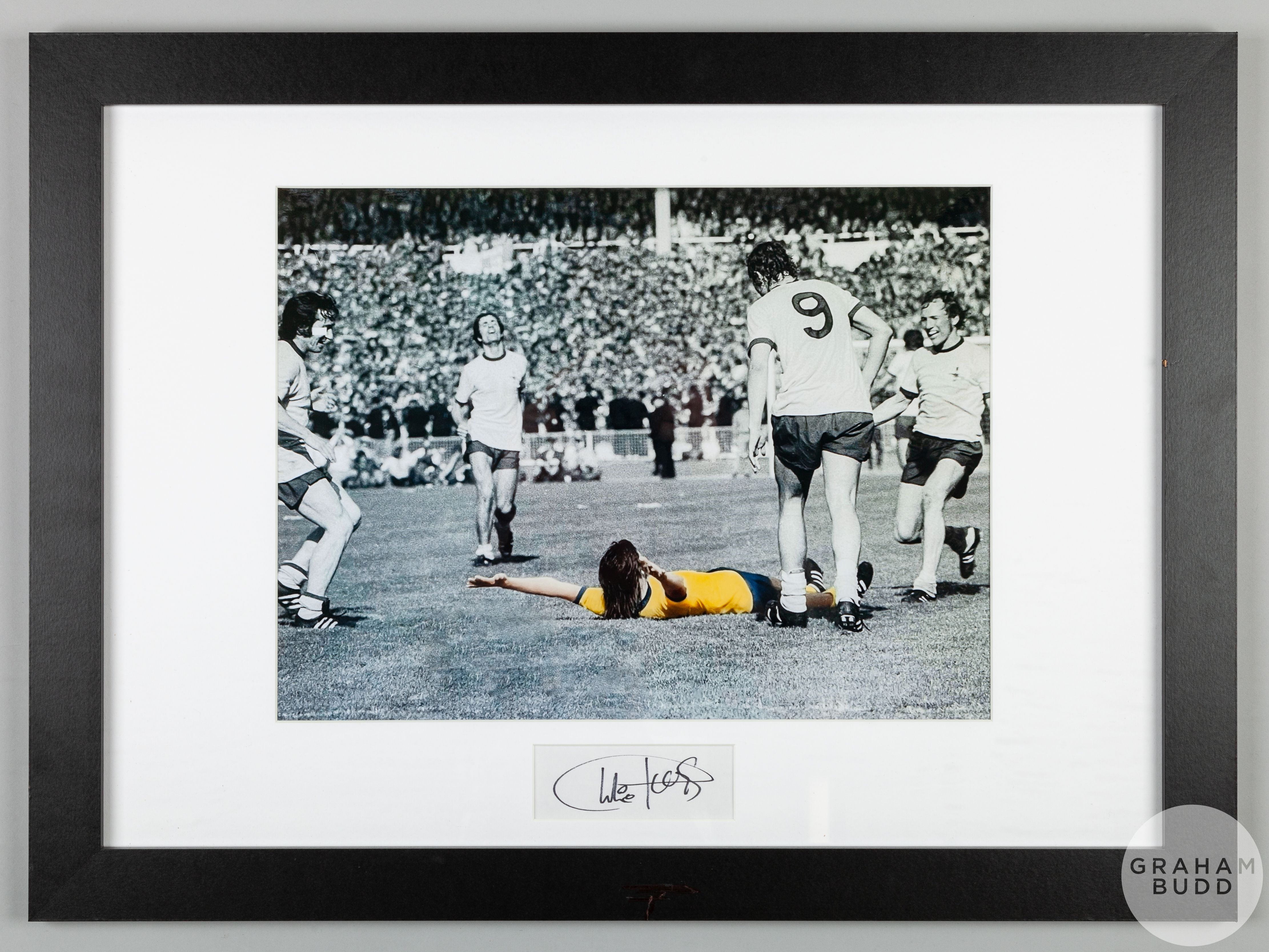 Charlie George signed Arsenal 1971 F.A. Cup winning goalscorer framed photographic display,