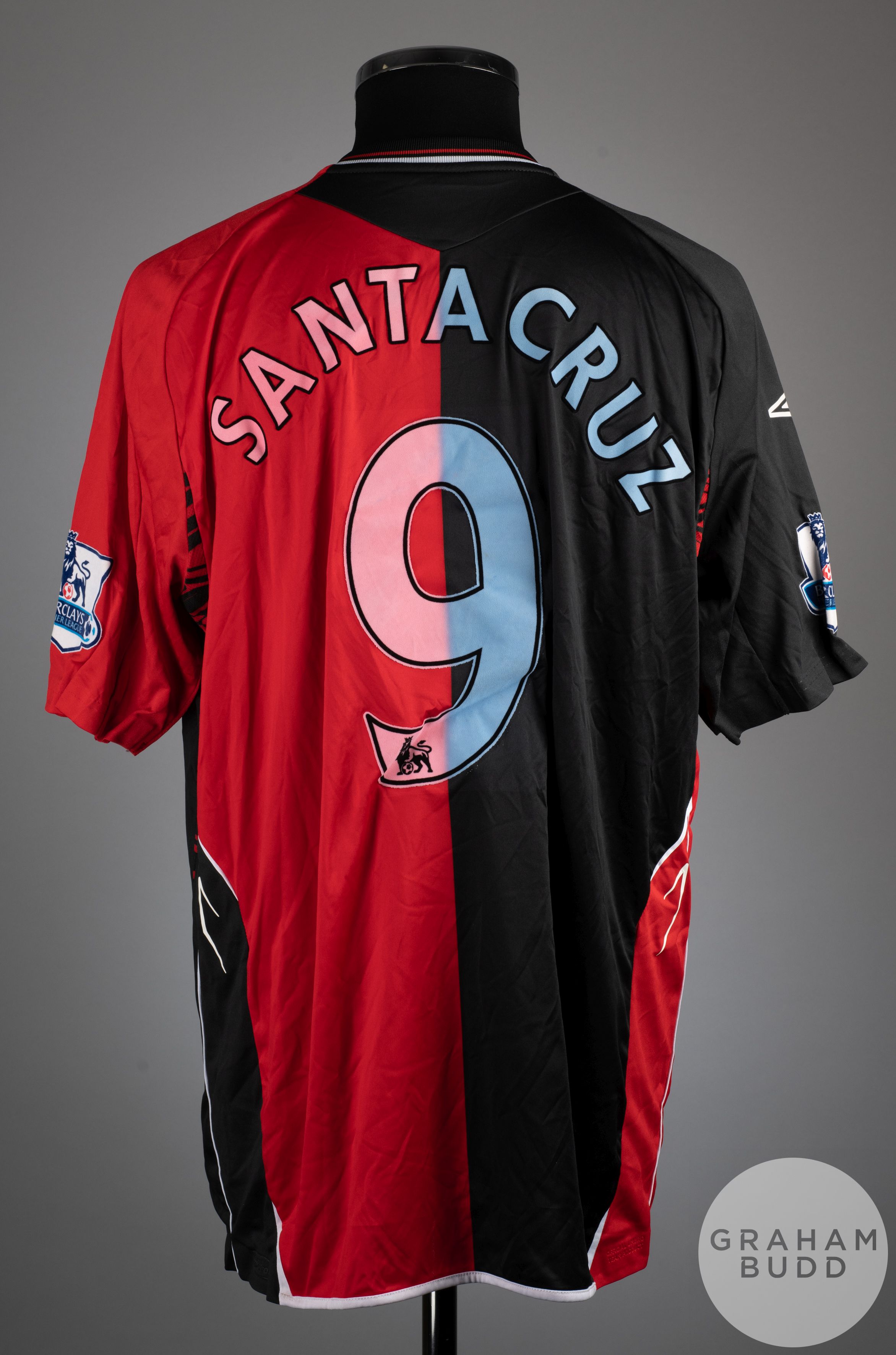 Roque Santa Cruz black and red No.9 Blackburn Rovers short sleeved shirt, 2007-08 - Bild 2 aus 2