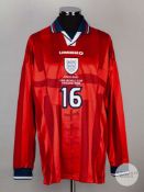 Paul Scholes red & navy England No.16 1998 World Cup shirt
