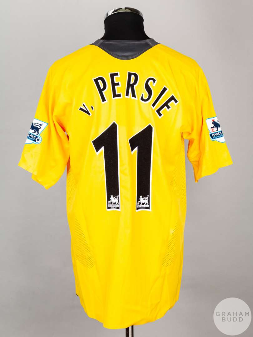 Robin Van Persie yellow No.11 Arsenal short sleeved shirt 2006-07. - Image 2 of 4