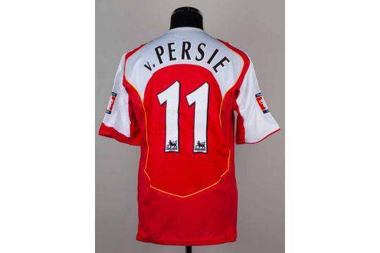 Robin Van Persie red and white No.11 Arsenal short-sleeved shirt, 2005 - Image 2 of 4