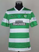 Stefan Johansen green and white No.25 Celtic Famine Memorial match issued short-sleeved shirt, 2014.