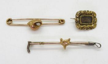 A 9ct shell & pearl bar brooch, together with a 9ct gold and silver fox & cropp brooch, and a yellow