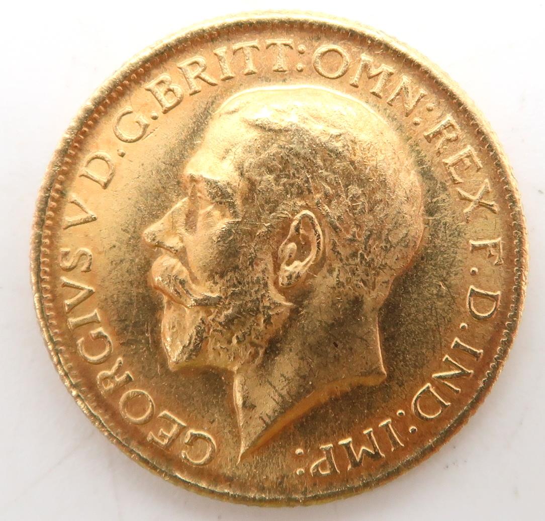 GEORGE V Sovereign Coin 1925  Obverse bust of King George V facing left GEORGIVS V D.G.BRITT:OMN:REX