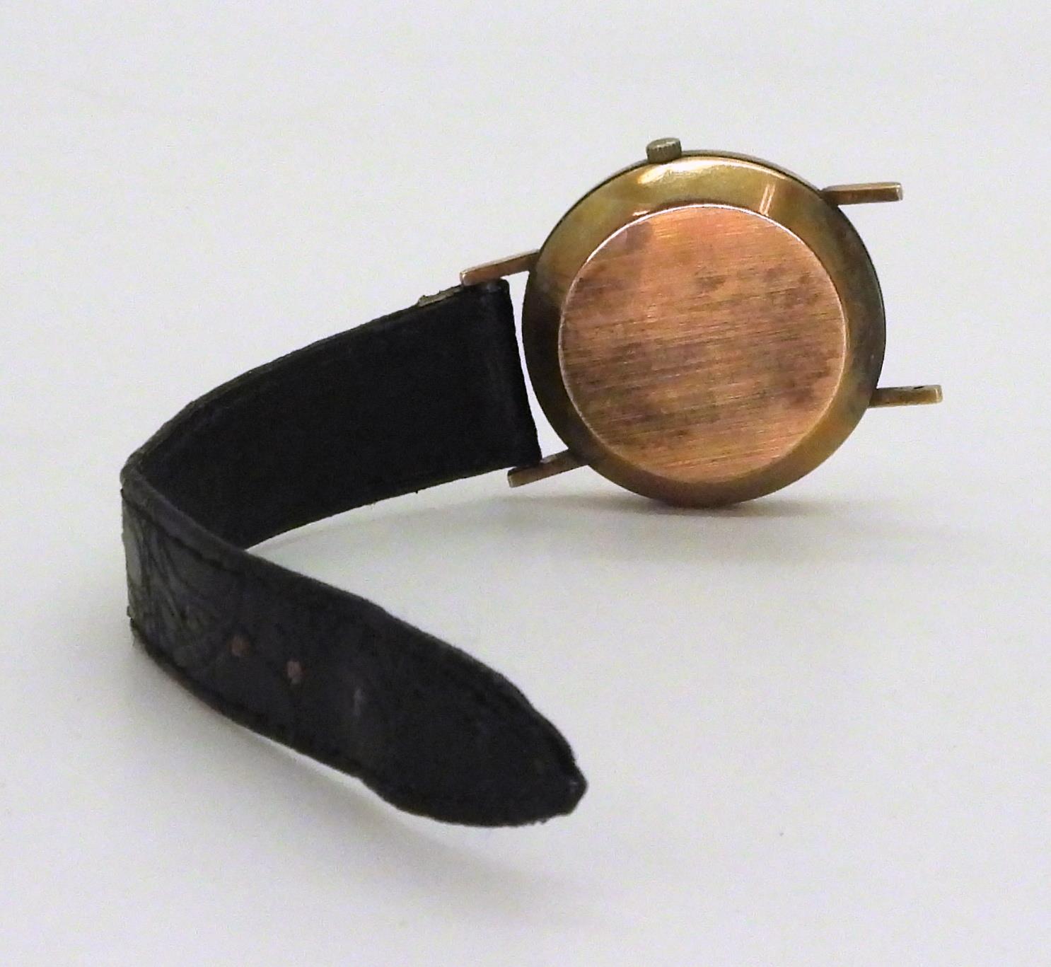 A 9ct gold gents Accurist 21 jewel watch head, weight without partial strap, 23.5gms  Condition - Image 3 of 4