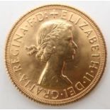 Elizabeth II (1952-2022) 1 Sovereign 1964 Obverse 1st portrait of Queen Elizabeth II laureate