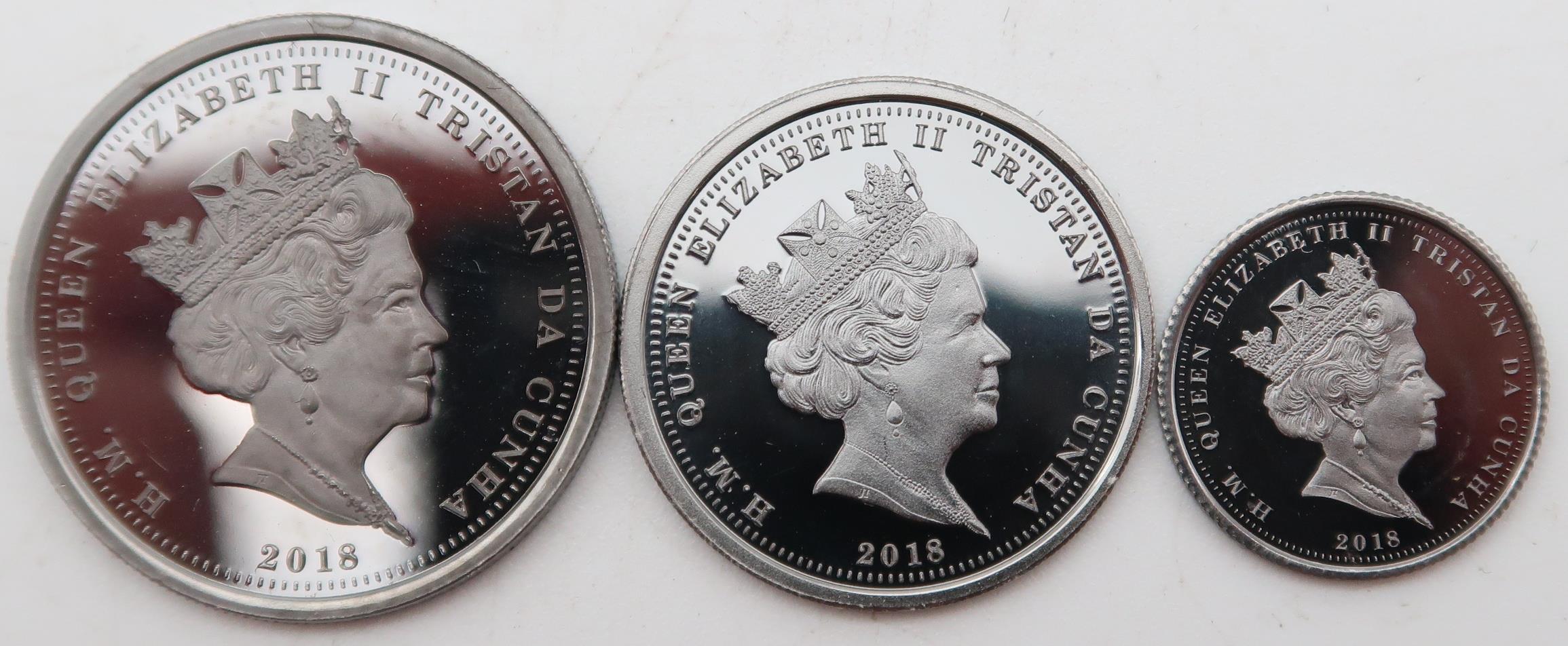 TRISTAN DA CUNHA Elizabeth II gold proof three-coin set 2018 'Armistice Centenary Remembrance Gold - Image 2 of 3