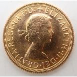 Elizabeth II (1952-2022) 1 Sovereign 1967 Obverse 1st portrait of Queen Elizabeth II laureate