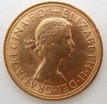 Elizabeth II (1952-2022) 1 Sovereign 1958 Obverse 1st portrait of Queen Elizabeth II laureate