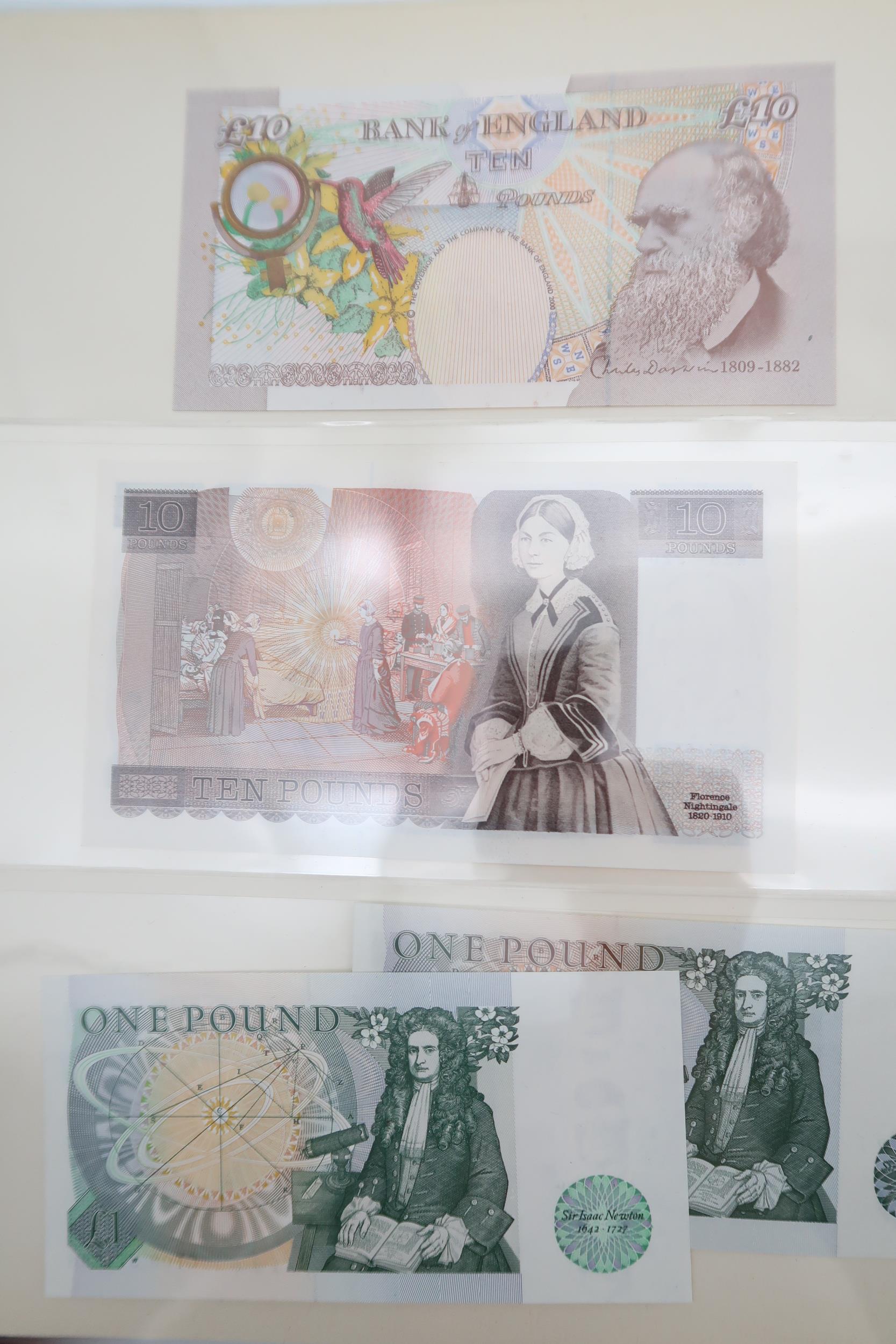 A collection of Great Britain and worldwide banknotes with The Bank of England, The Royal Bank of - Image 7 of 14