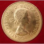 Elizabeth II (1952-2022) 1 Sovereign 1963 Obverse 1st portrait of Queen Elizabeth II laureate