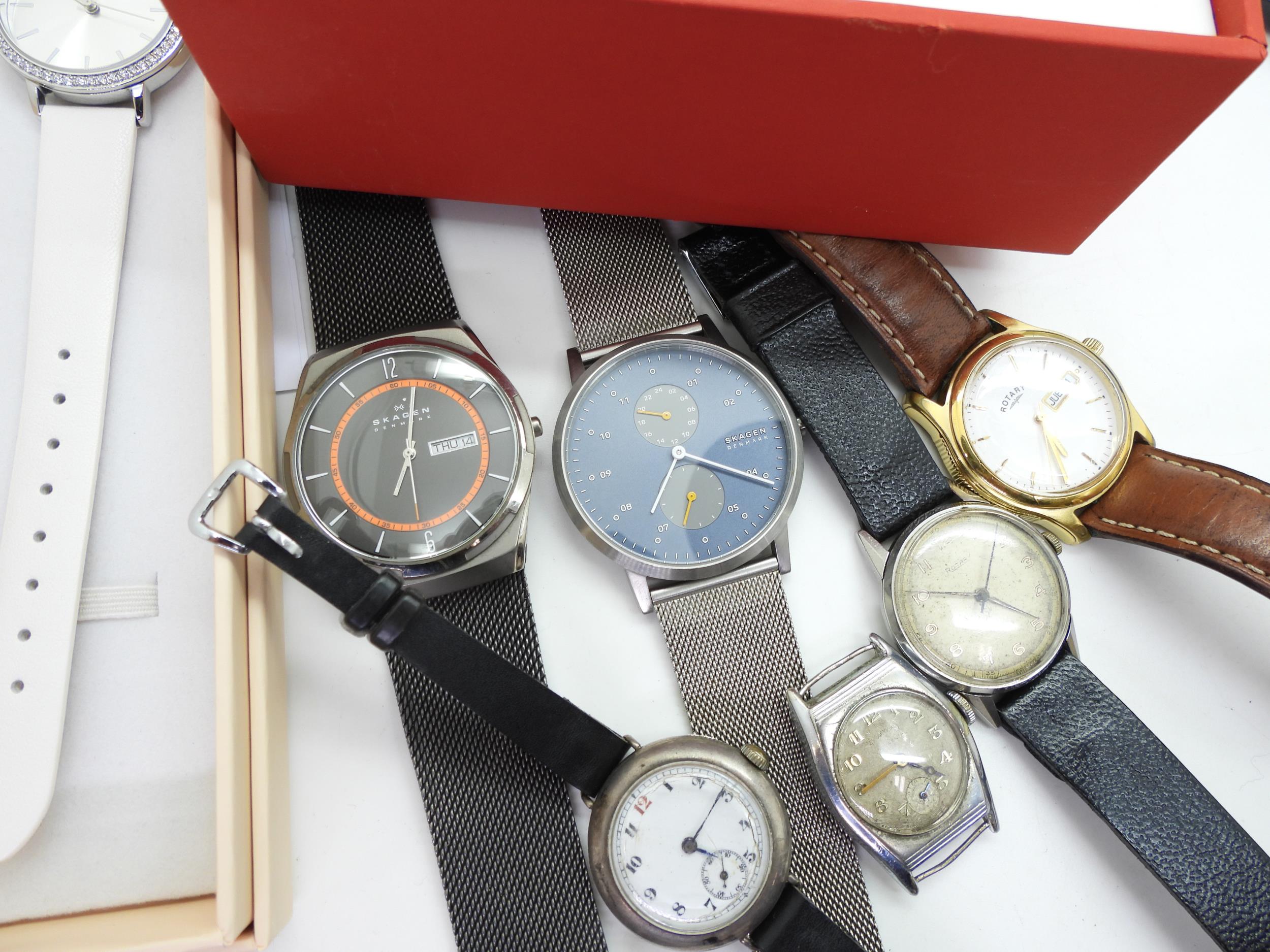 Two Skagen Danish design Gents watches, two silver vintage watches and other items Condition - Image 2 of 3