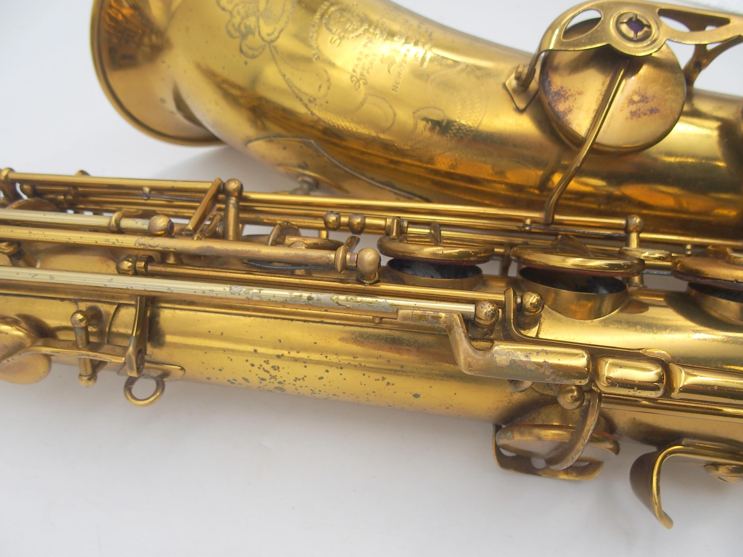 **WITHDRAWN** Pennsylvania Special Baritone Saxophone serial number 261180 engraved "Pensyl - Image 17 of 33