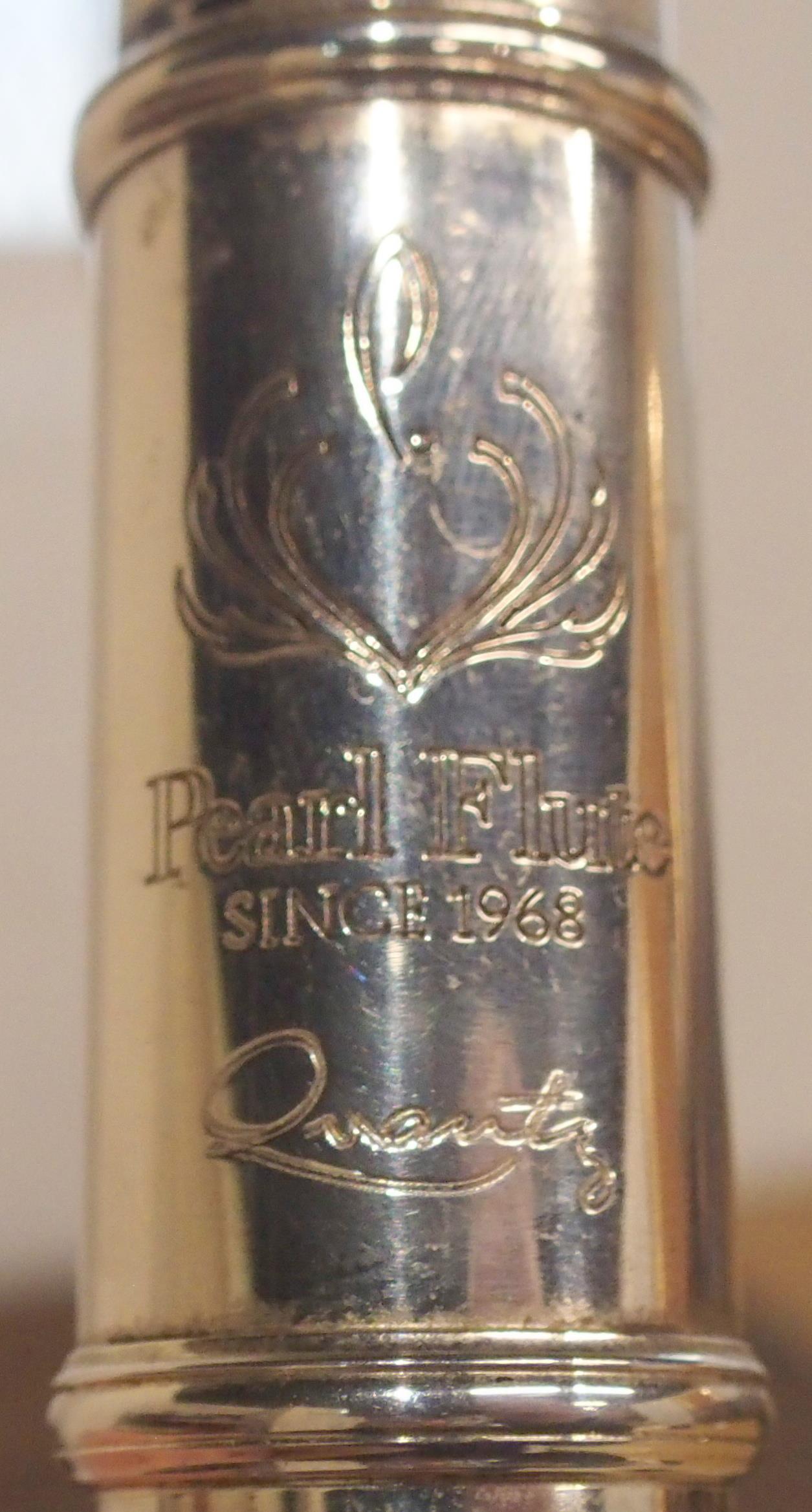 Pearl Quartz Flute Model PF-765 with gold lip-plate serial number A0066 with fitted case and Pearl - Image 8 of 8