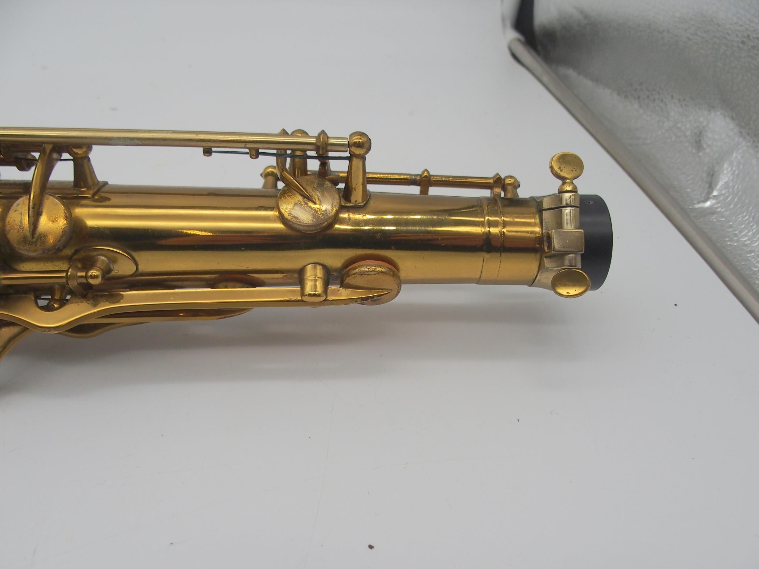 **WITHDRAWN** Pennsylvania Special Baritone Saxophone serial number 261180 engraved "Pensyl - Image 20 of 33