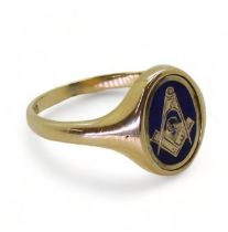 A 9ct gold Masonic swivel signet ring, size U1/2, weight 5.6gms Condition Report:Available upon