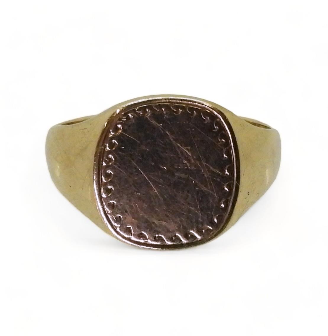 A 9ct gold signet ring, size V, weight 5gms Condition Report:Available upon request