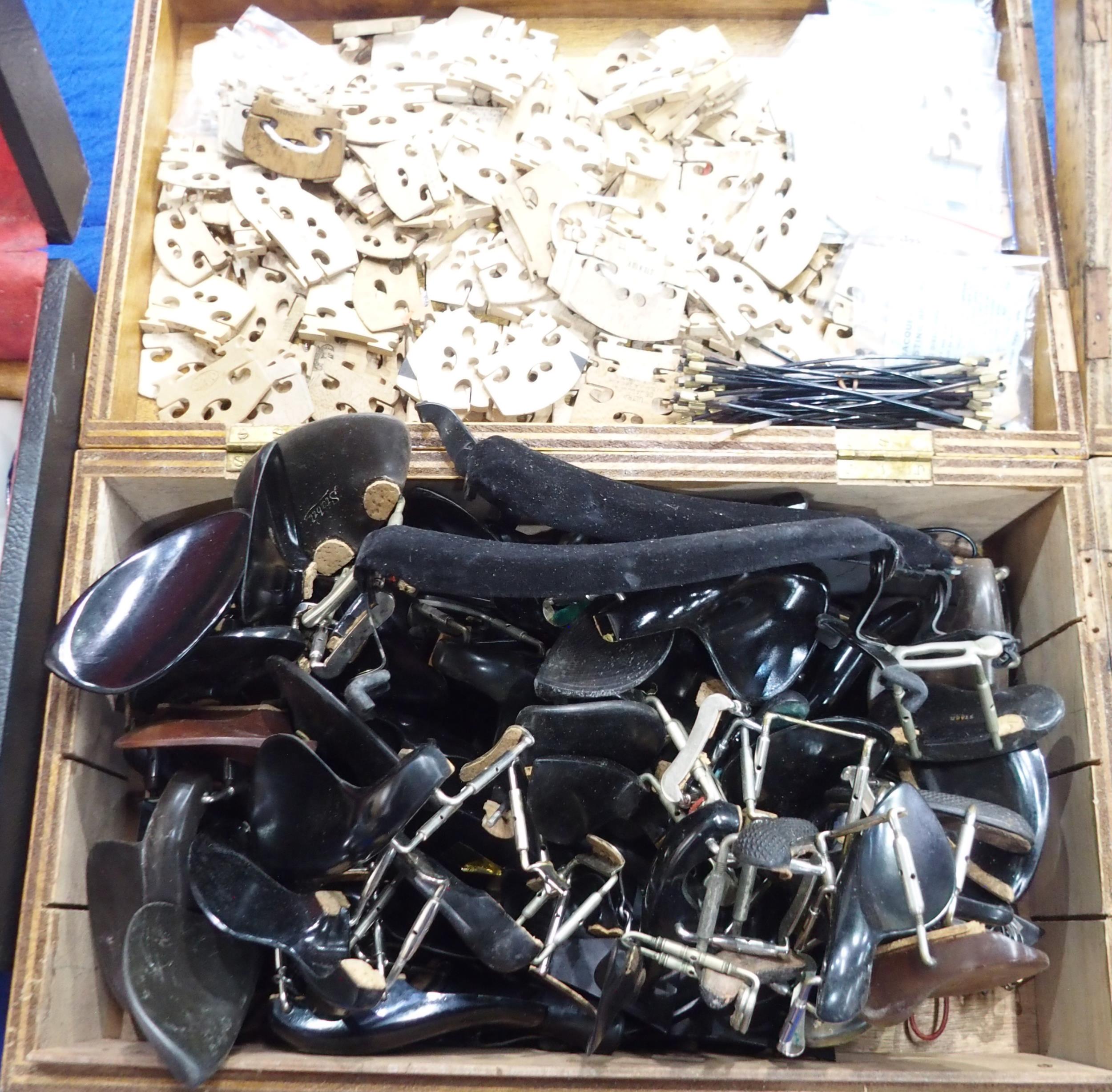 A lot comprising the contents of a luthier's workshop to include various violin parts, violin makers - Image 3 of 6