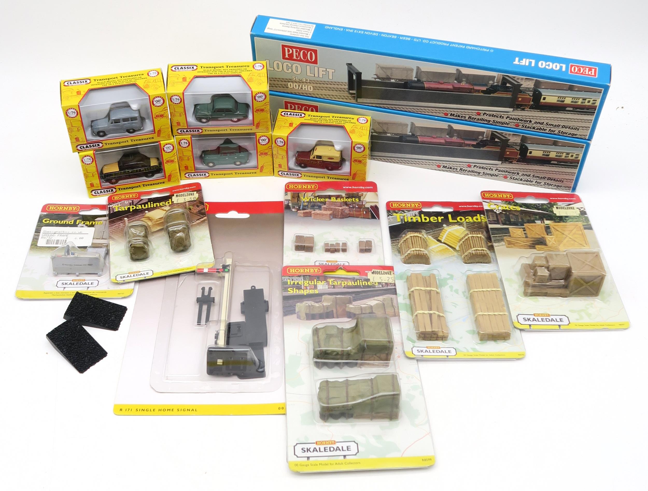 A large quantity of 00-gauge railway accessories, to include a Hornby R8211 Rolling Road, assorted - Image 2 of 8