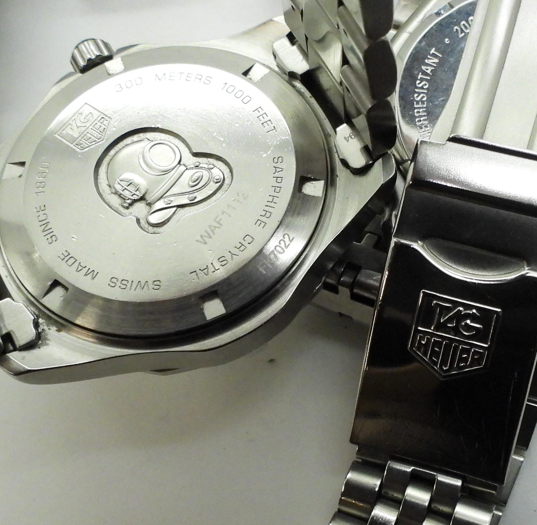 A Ladies Tag Heuer professional 200 meters with green chapter ring, movement signed Tag Heuer 2.93 - Image 2 of 6