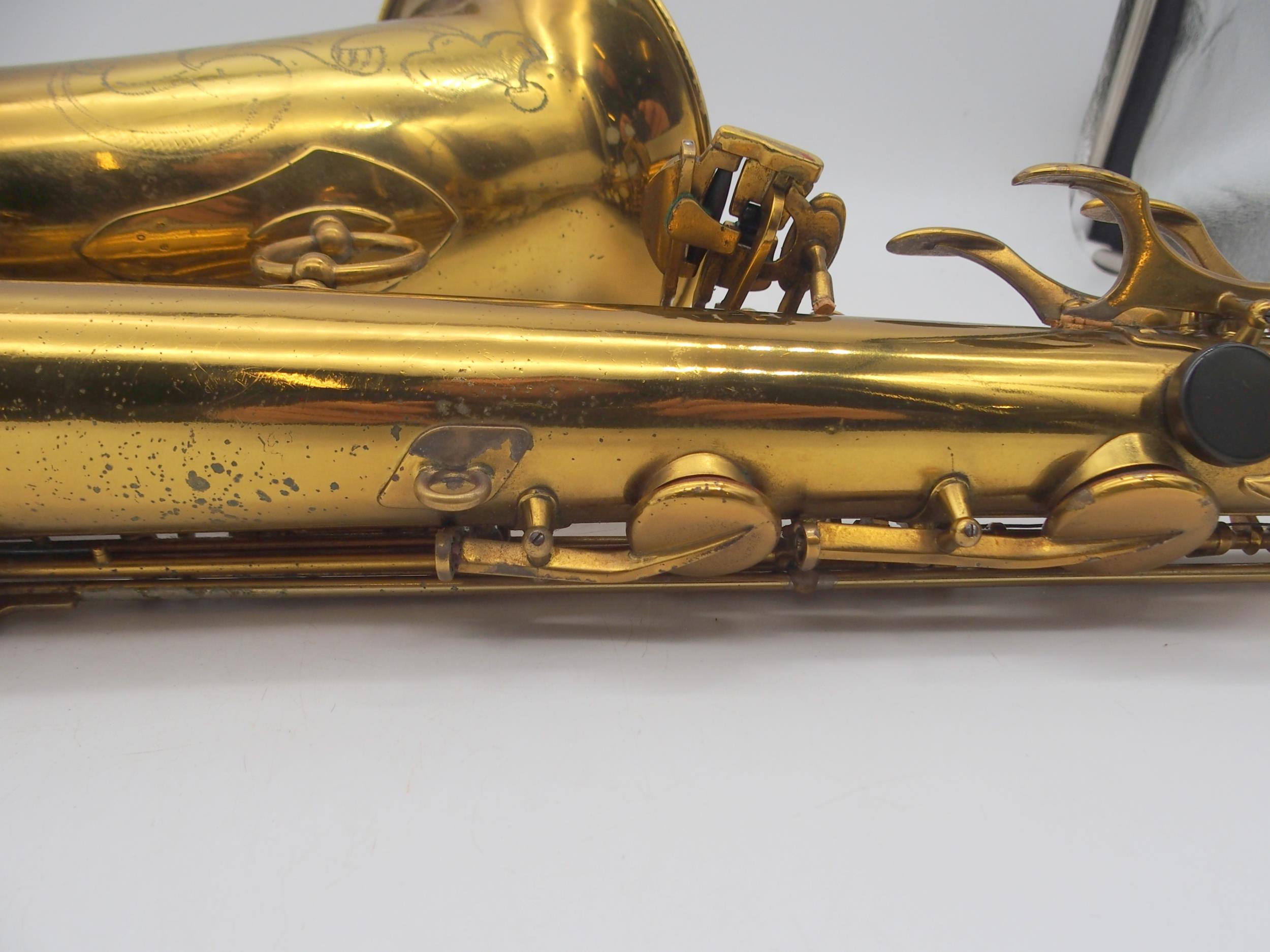 **WITHDRAWN** Pennsylvania Special Baritone Saxophone serial number 261180 engraved "Pensyl - Image 26 of 33