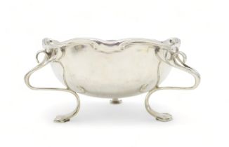 An Art Nouveau silver bowl, by Elkington & Co, Birmingham 1907, on three stylised pad feet, 13cm