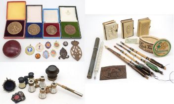 A mixed lot, comprising assorted cased medallions (inc. the Royal Society of Chemistry Award in