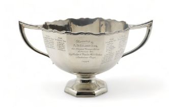 AN EDWARDIAN SCOTTISH SILVER PRESENTATION TROPHY CUP by Hamilton & Inches, Edinburgh 1908, of