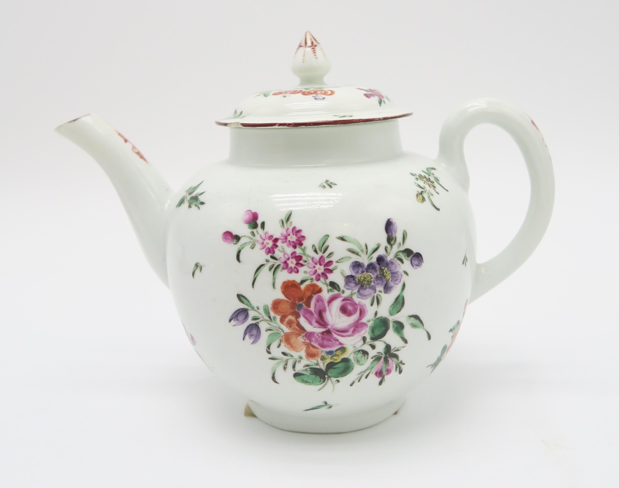 AN 18TH CENTURY WORCESTER TEAPOT of bullet form, painted with floral sprays, together with a later - Image 6 of 12