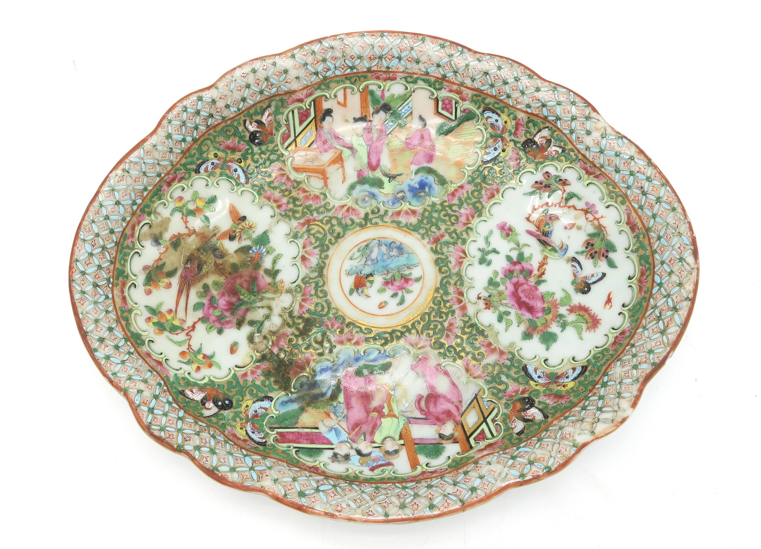 TWO SIMILAR CHINESE DISHES Painted with red dragons and phoenix birds,within key pattern borders, - Image 8 of 9