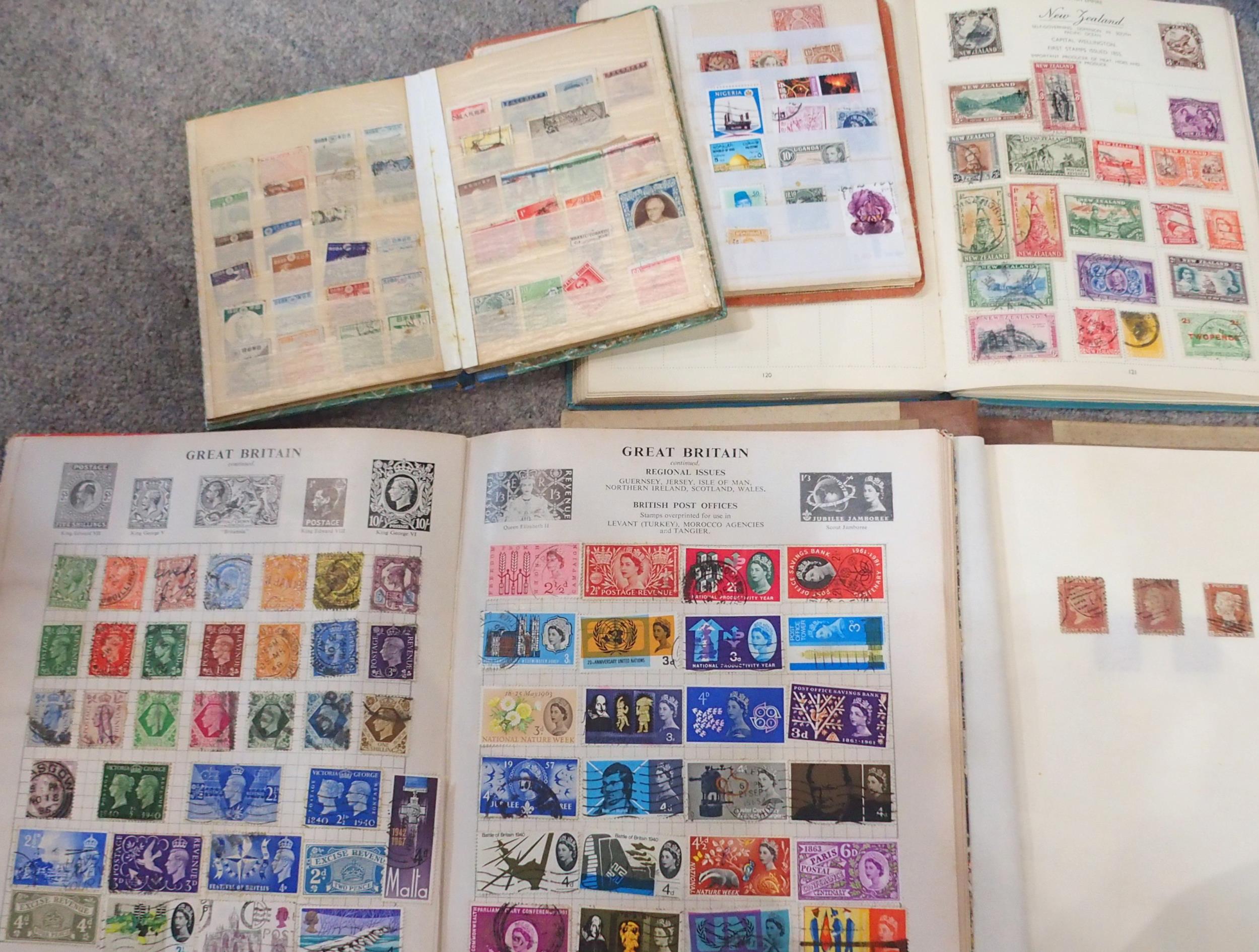 A large worldwide stamp collection in folders and stock books with extensive United States, - Image 3 of 4