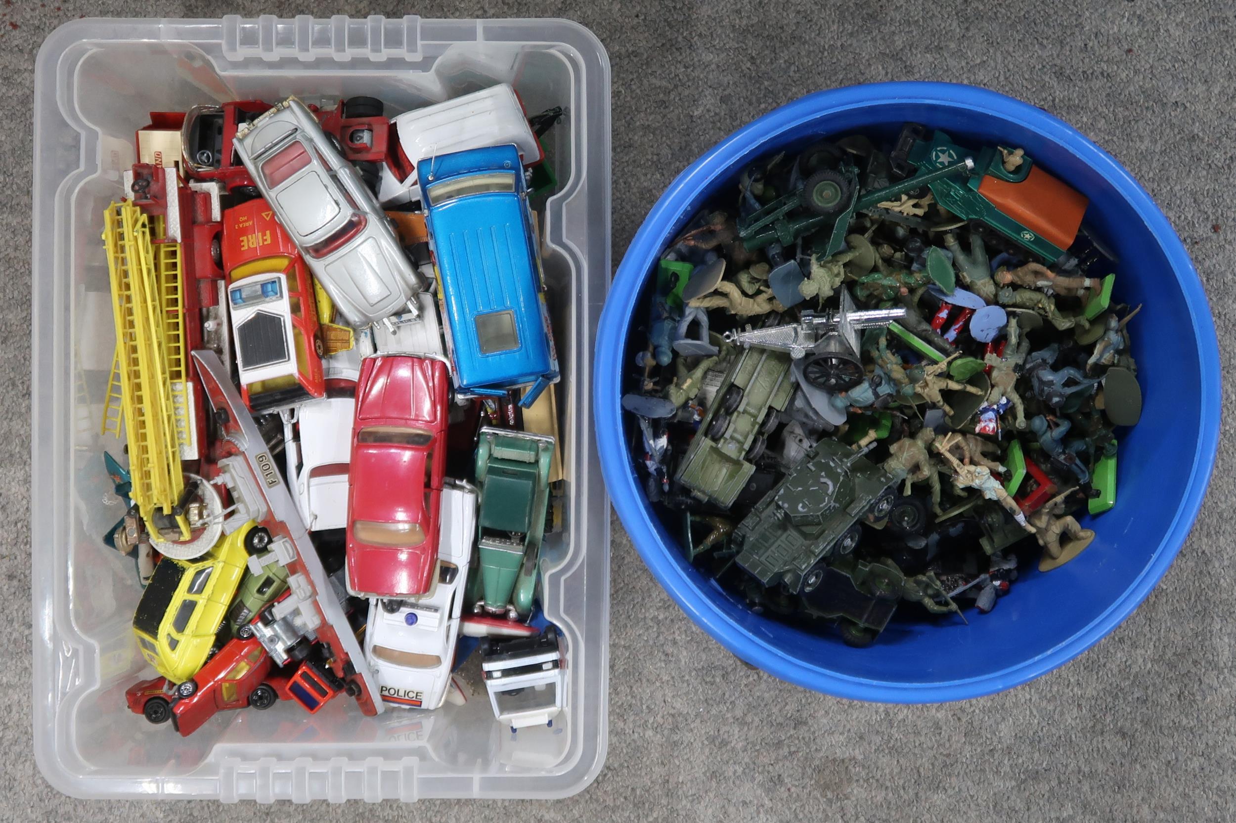 A collection of loose diecast model vehicles, to include Dinky, Corgi, Matchbox Superfast, Super