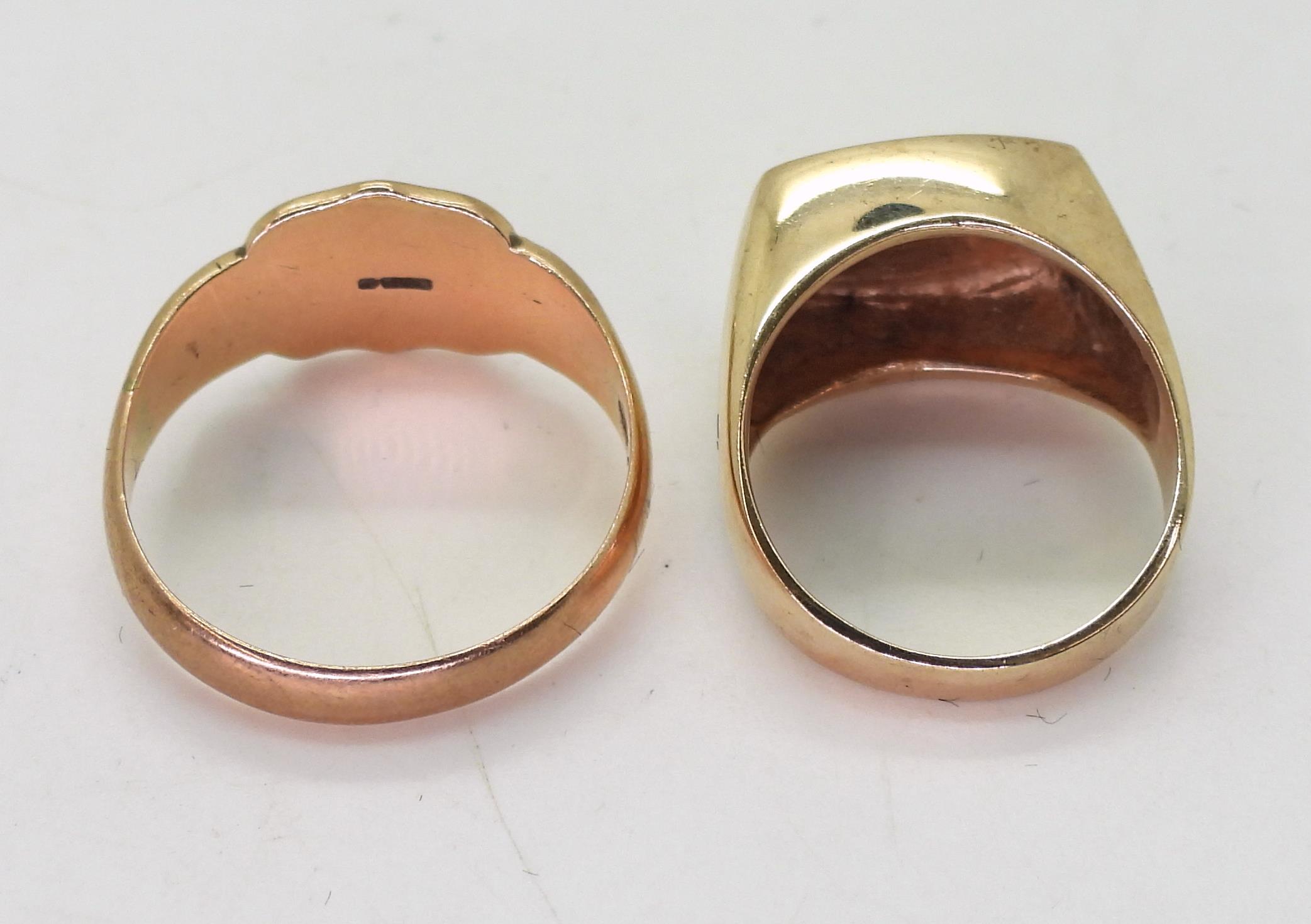 Two 9ct gold signet rings, diamond set size L1/2, shield shaped size U, weight combined 9.3gms - Image 4 of 5