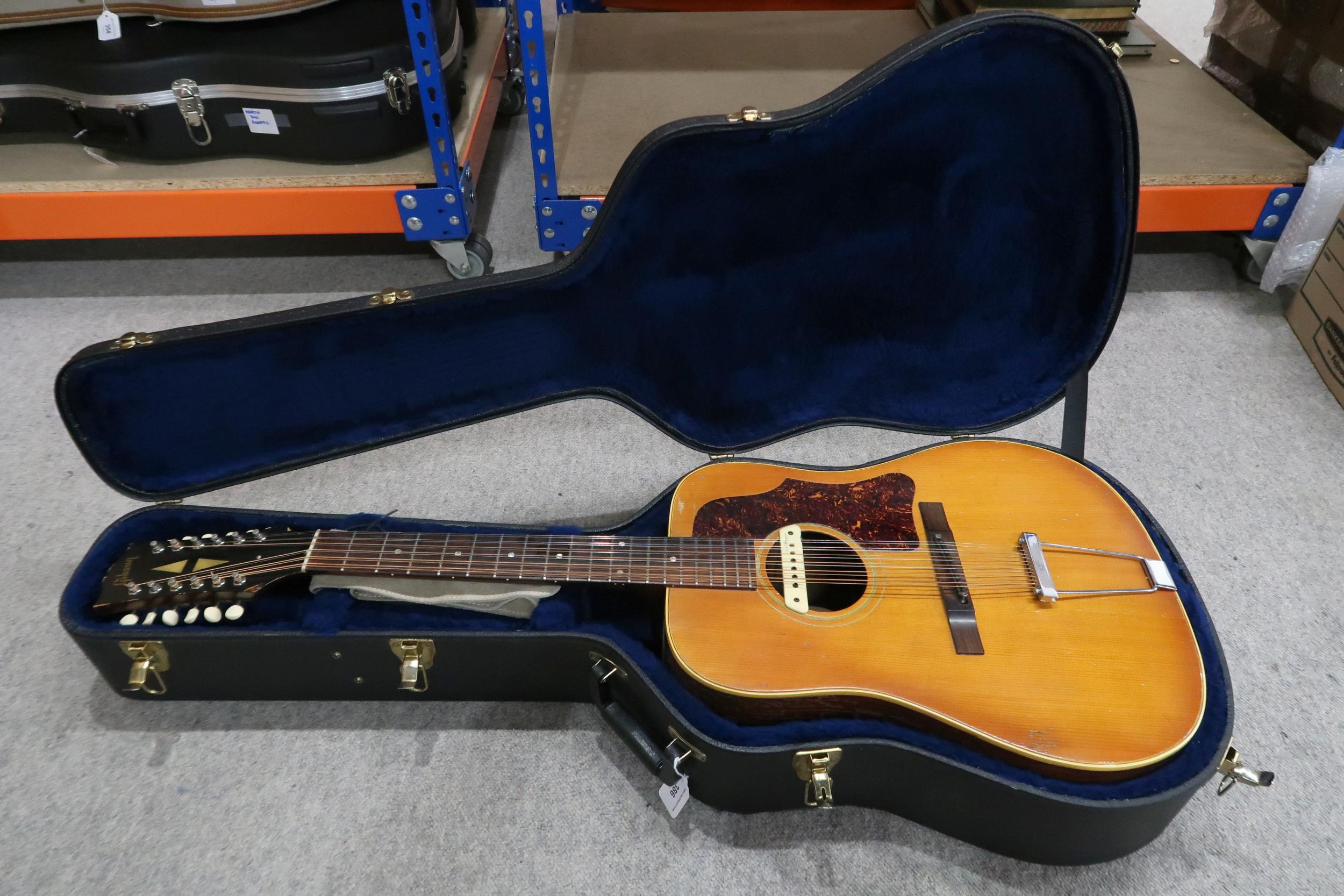 GIBSON A vintage 1960's Gibson B-45 12 string acoustic guitar with natural finish and  tortoise - Image 19 of 20