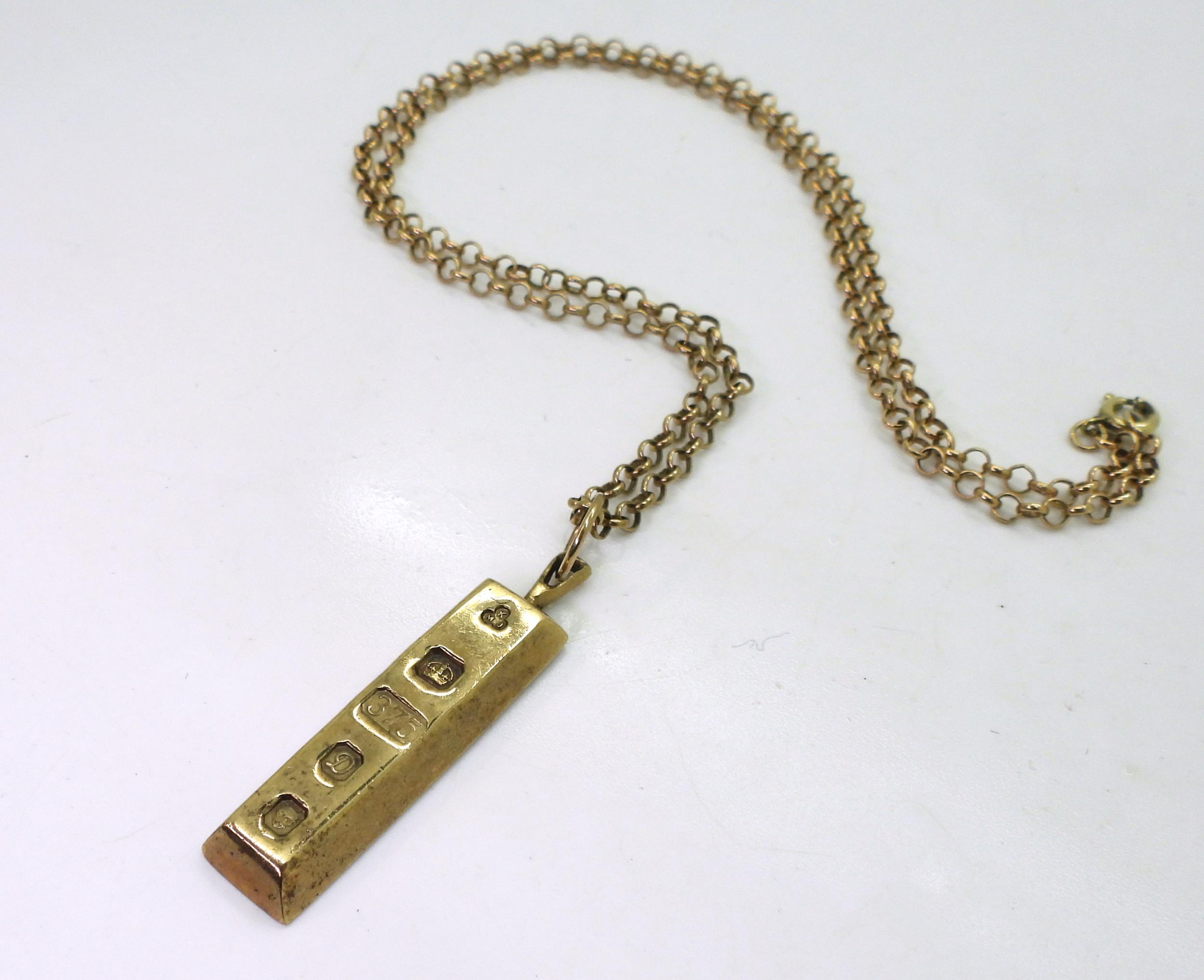 A 9ct gold ingot pendant and 52cm 9ct chain, weight together 22.8gms Condition Report:Available upon - Image 3 of 4