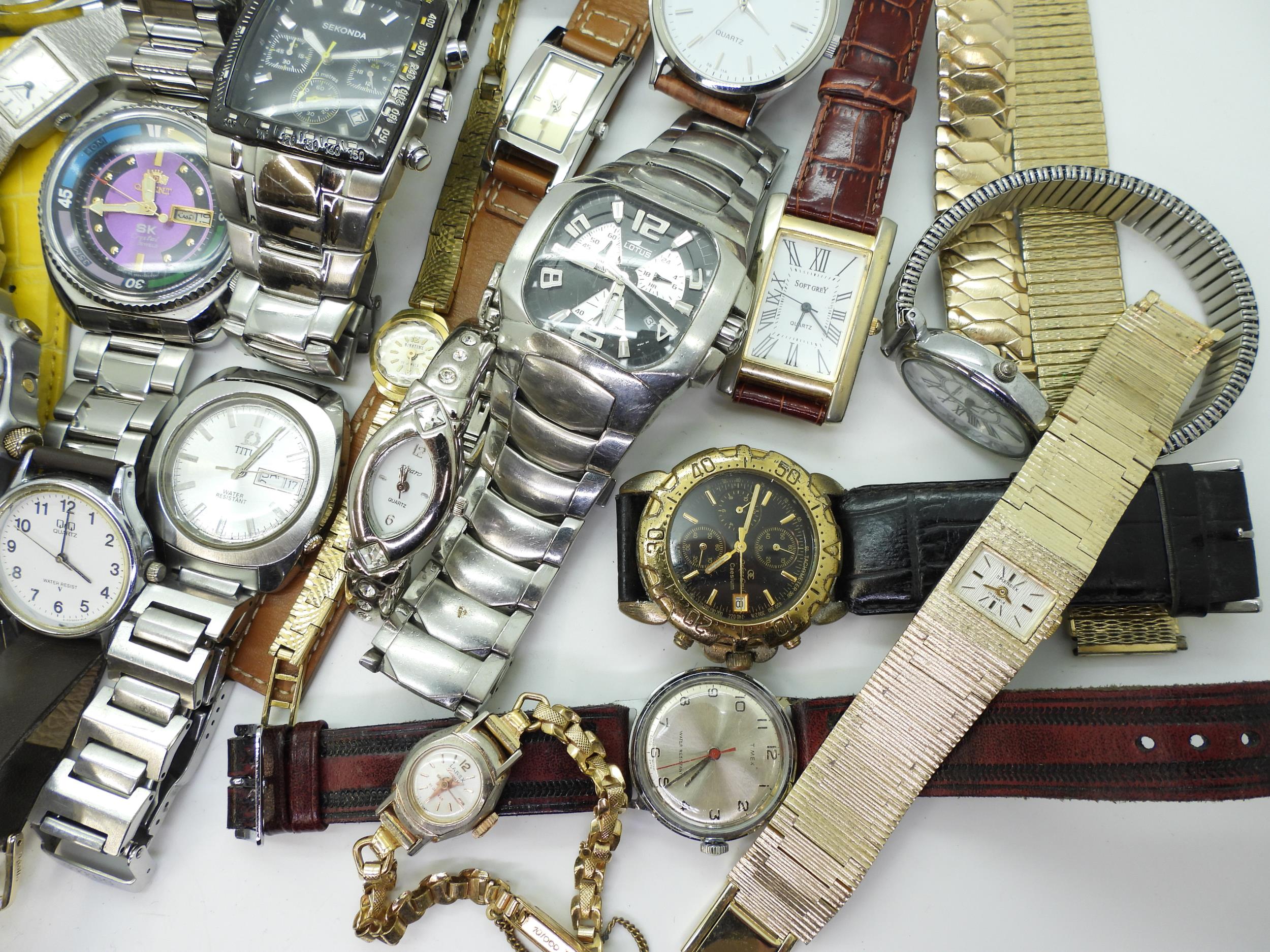 A collection of fashion watches to include, Orient, Sekonda, Casio, Timex, Seiko, and replicas - Image 3 of 6