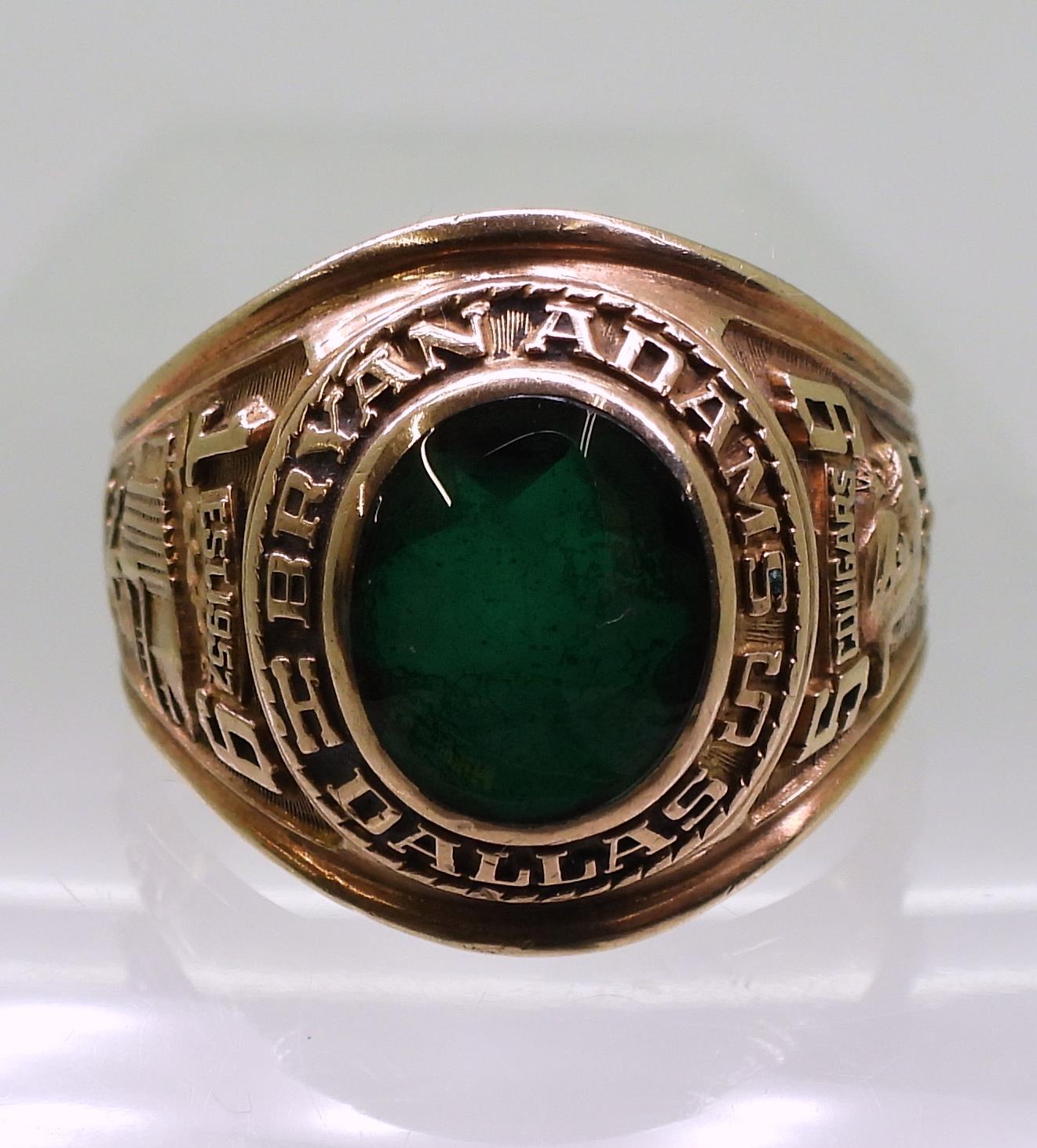 A 10k gold American college ring, for Bryan Adams High School Dallas 1959 Cougars, size Gents size - Image 2 of 5