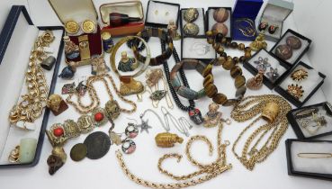 Costume jewellery to include gem stone bracelets to include Tiger's eye, a cheroot cutter, a