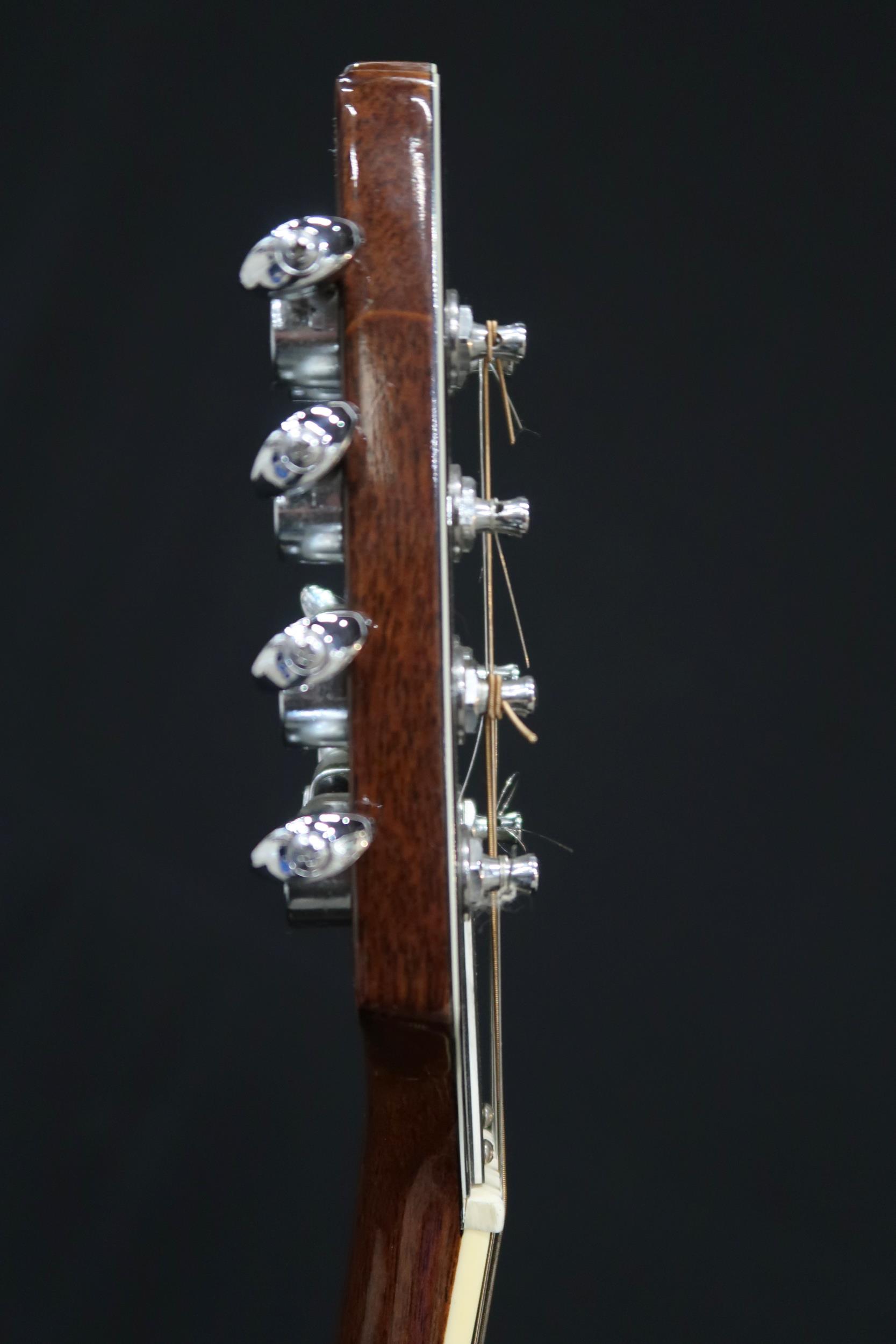 A Kentucky bouzouki mandolin 24 frets model KM-004 serial number 18514 bearing label to the interior - Image 8 of 16
