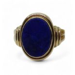 A German 8ct gold lapis lazuli signet ring, the inner shank engraved 'Memorabilia 1960' size T,
