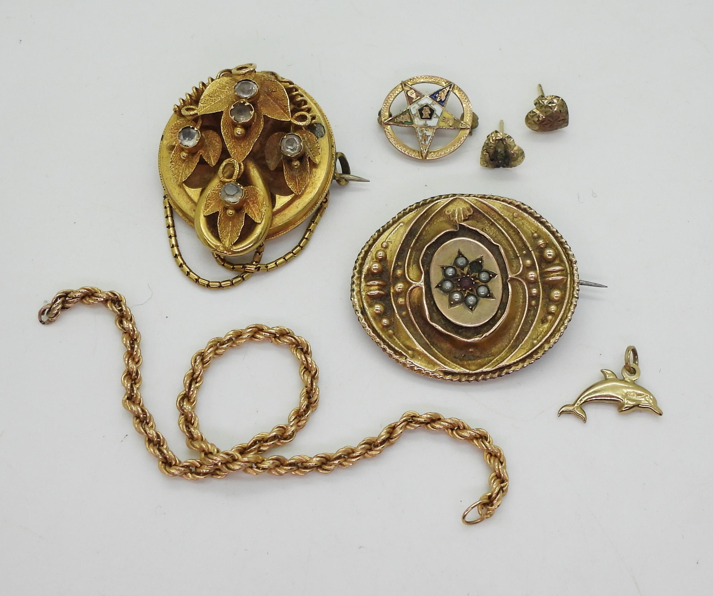 A collection of gold and yellow metal to include two Victorian brooches one as found, a Eastern Star - Image 3 of 4