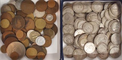 Great Britain a lot comprising pre 1947 British silver coins approximately 550 grams together with