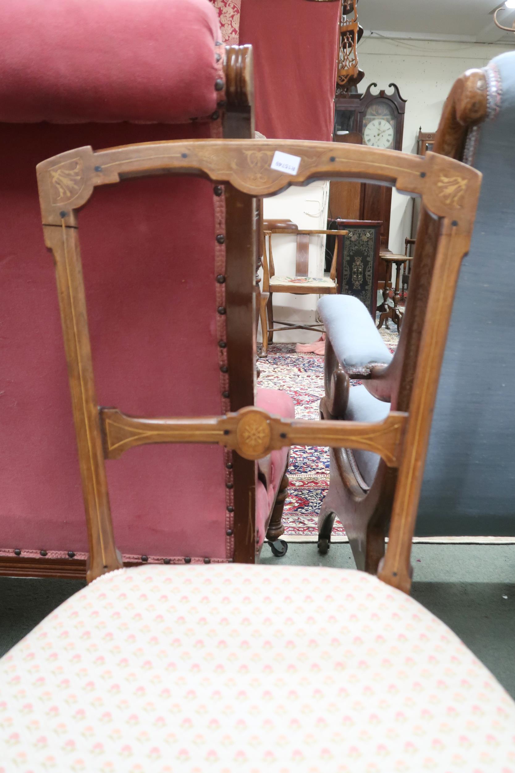 A set of five Victorian walnut framed dining chairs on turned front supports, 87cm high (5) - Image 3 of 3