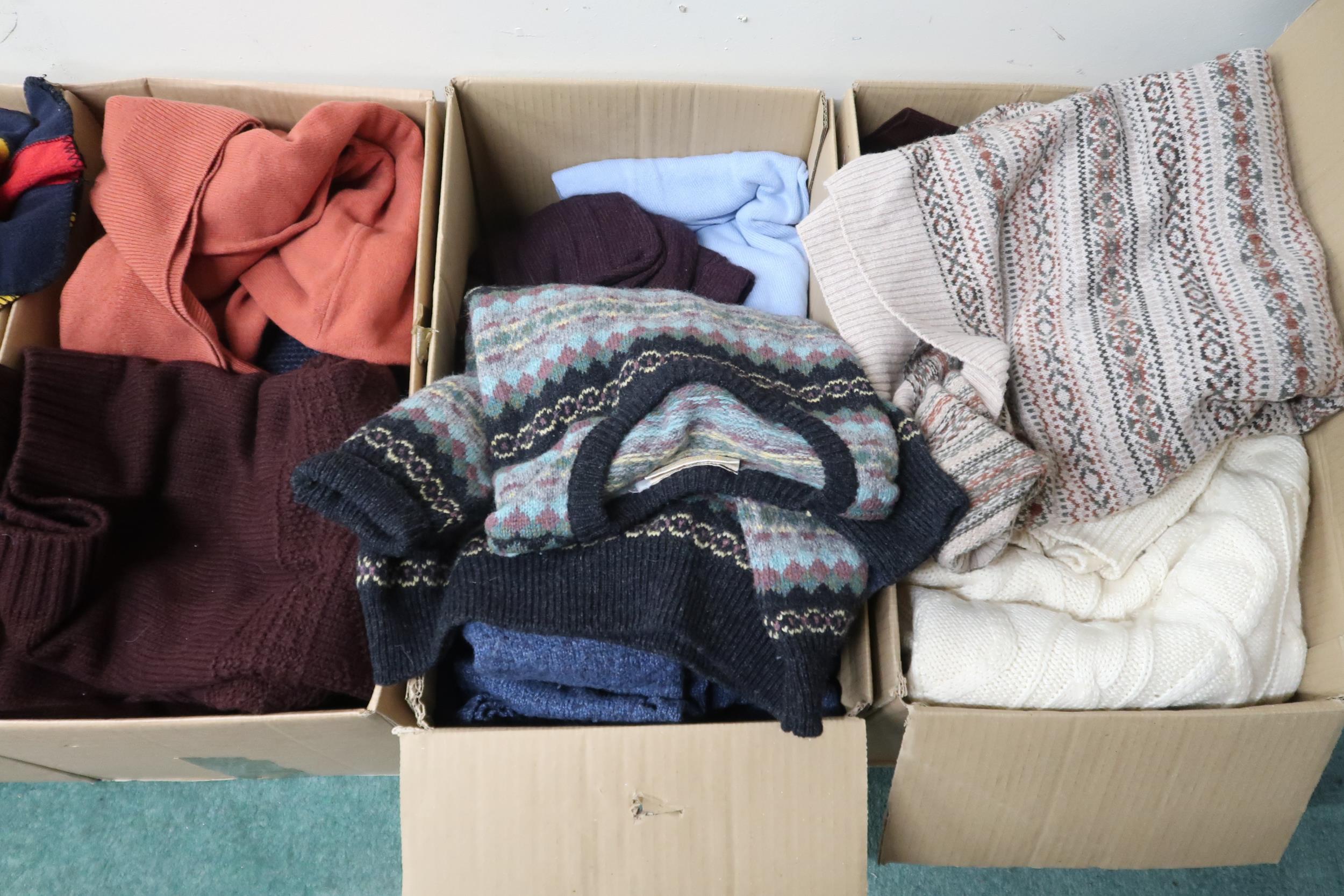 A lot of six boxes of gents knitwear and shirts to include Shetland wool, P,G Field, James Pringle - Image 3 of 3