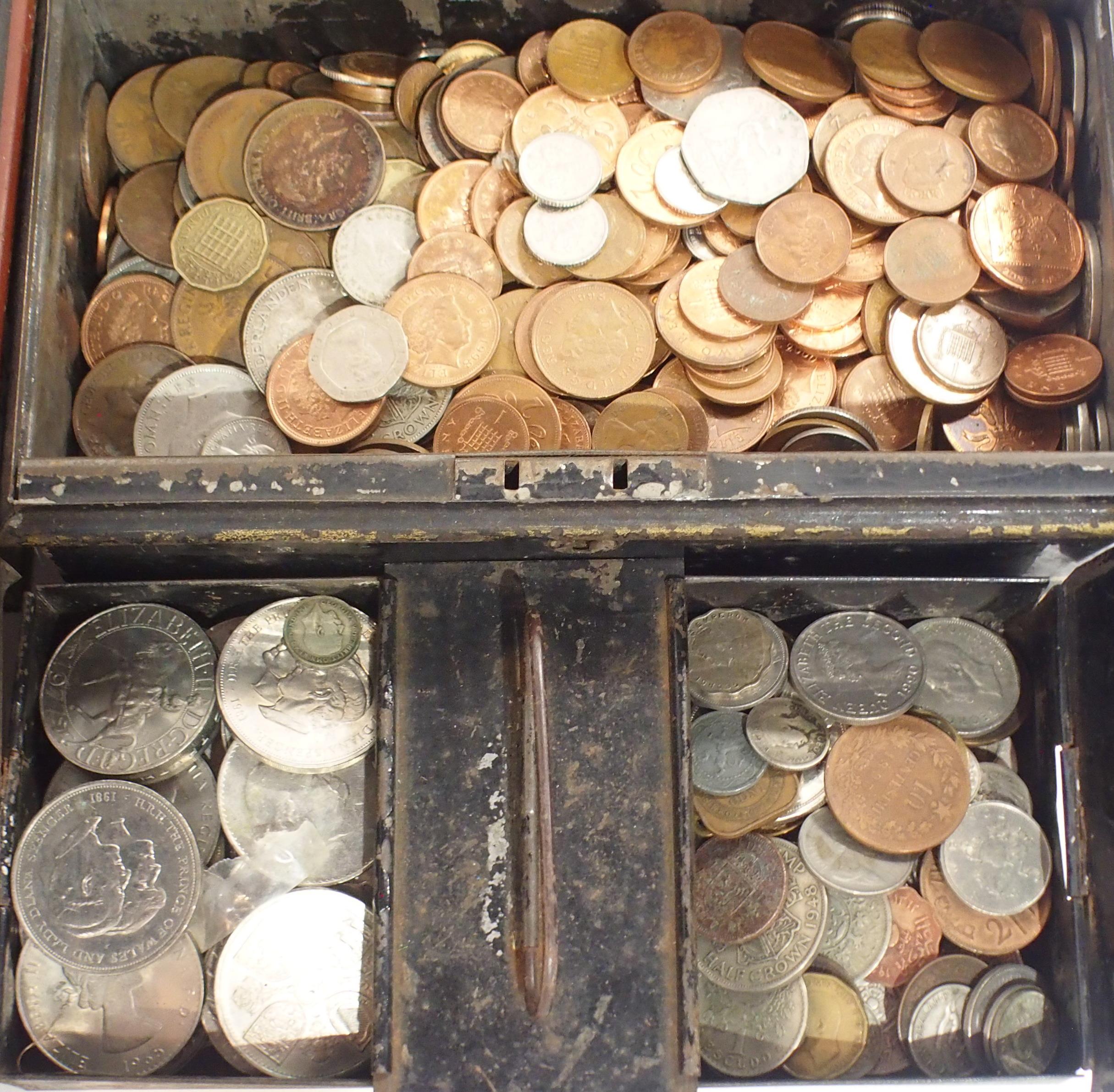 A lot comprising GB and worldwide coinage, a quantity Condition Report:Available upon request - Image 2 of 4
