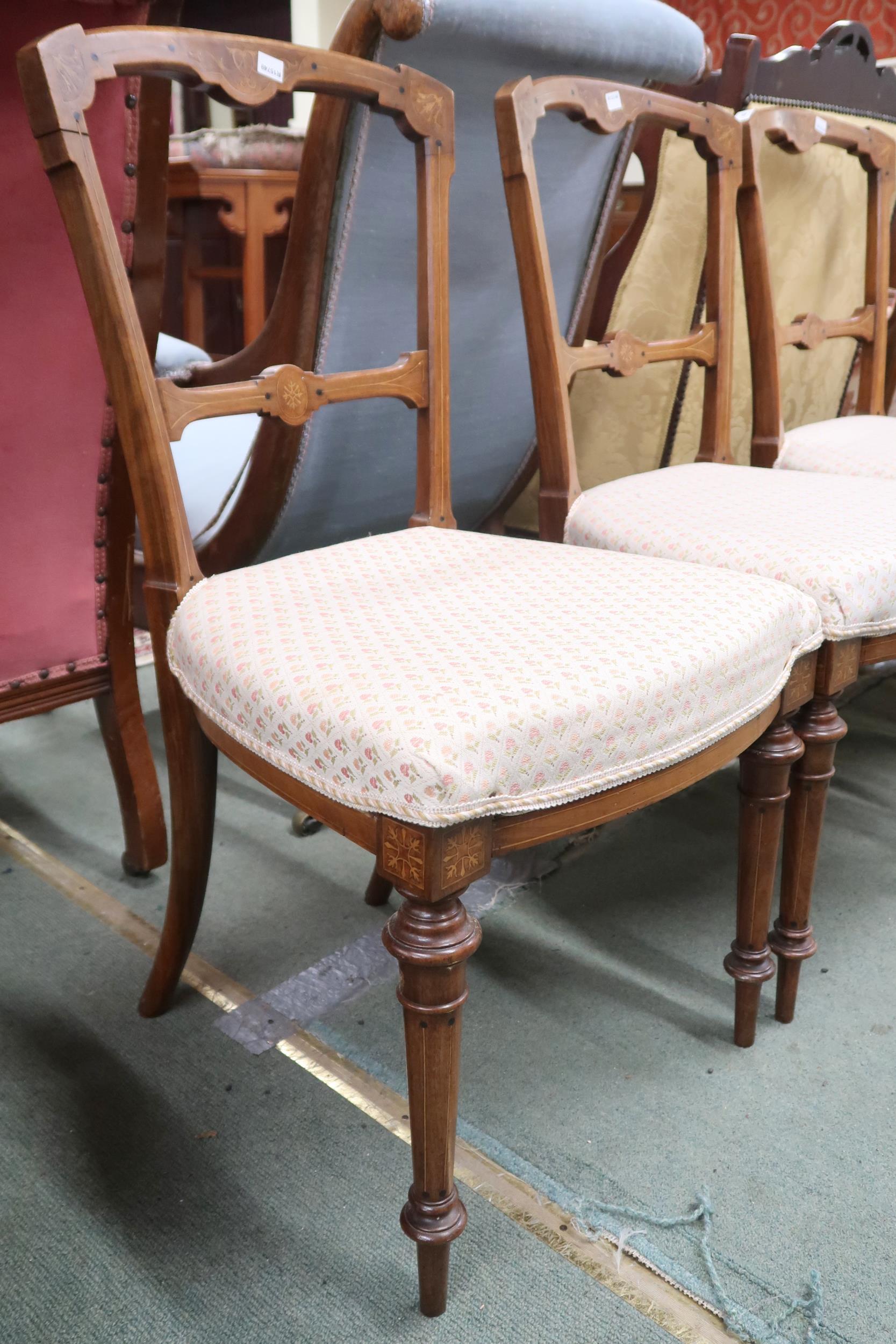 A set of five Victorian walnut framed dining chairs on turned front supports, 87cm high (5) - Image 2 of 3