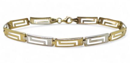 A 14k gold bi colour key pattern bracelet, length 20cm, weight 3.7gms Condition Report:Available