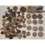 A lot comprising various worldwide coins with replicas and tokens Condition Report:Available upon